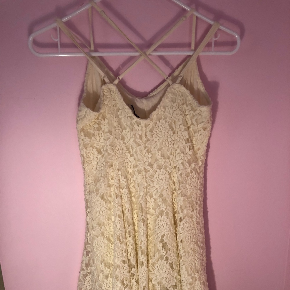 Women’s American Eagle Lace Dress - Picture 2 of 4